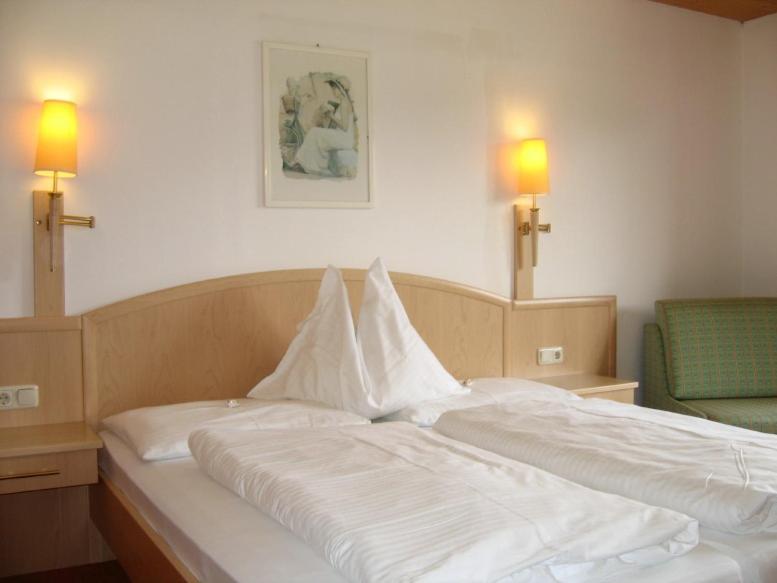 Hotel Pension Sonnenuhr เทาพลิทซ์ ห้อง รูปภาพ